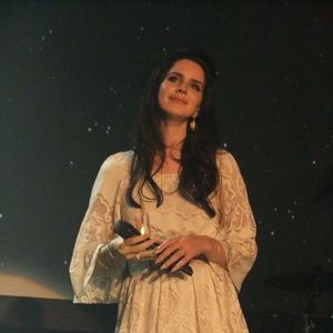 Meet your Posher, Lizzie